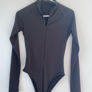BLACK LONG SLEEVE BODY SUIT